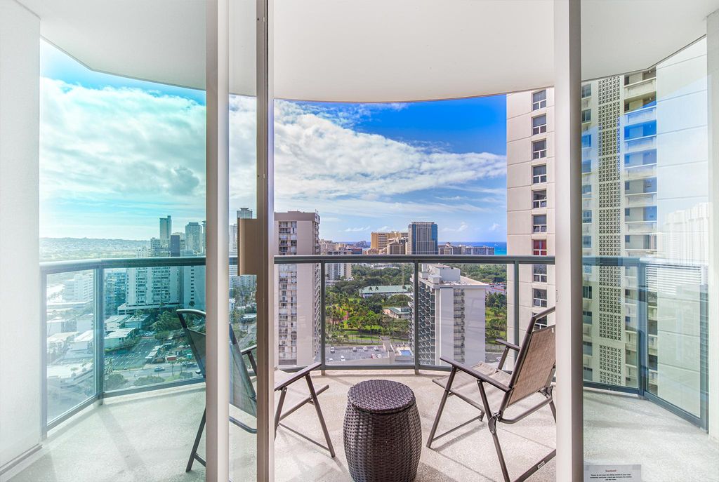 2 bedroom luxury Flat for sale in Honolulu, United States