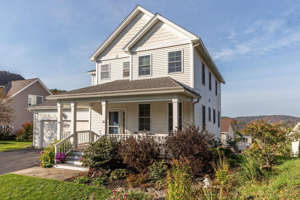 Luxury 10 room Detached House for sale in Hinesburg, Vermont