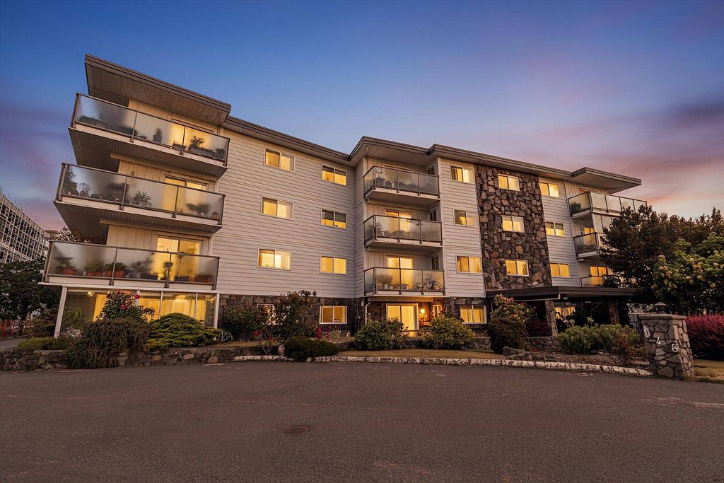Престижная квартрира 65 м2 в продажа Esquimalt, British Columbia
