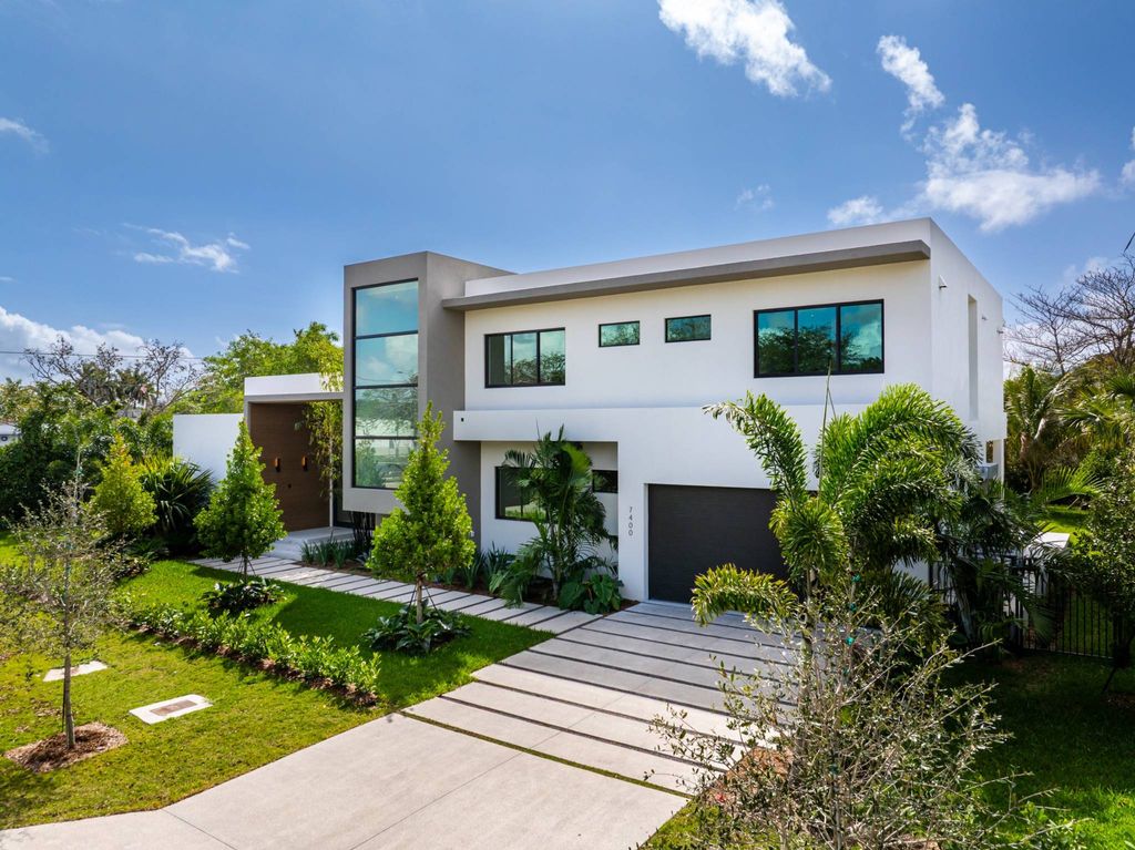 Роскошный дом 436 м2 в продажа Pinecrest, Флорида