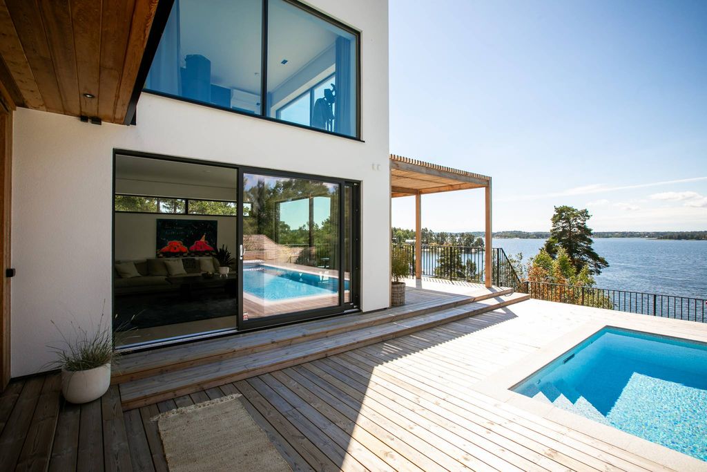 Image showcasing 6 room luxury Detached House for sale in Stockholm, Sweden - 131157907 ...