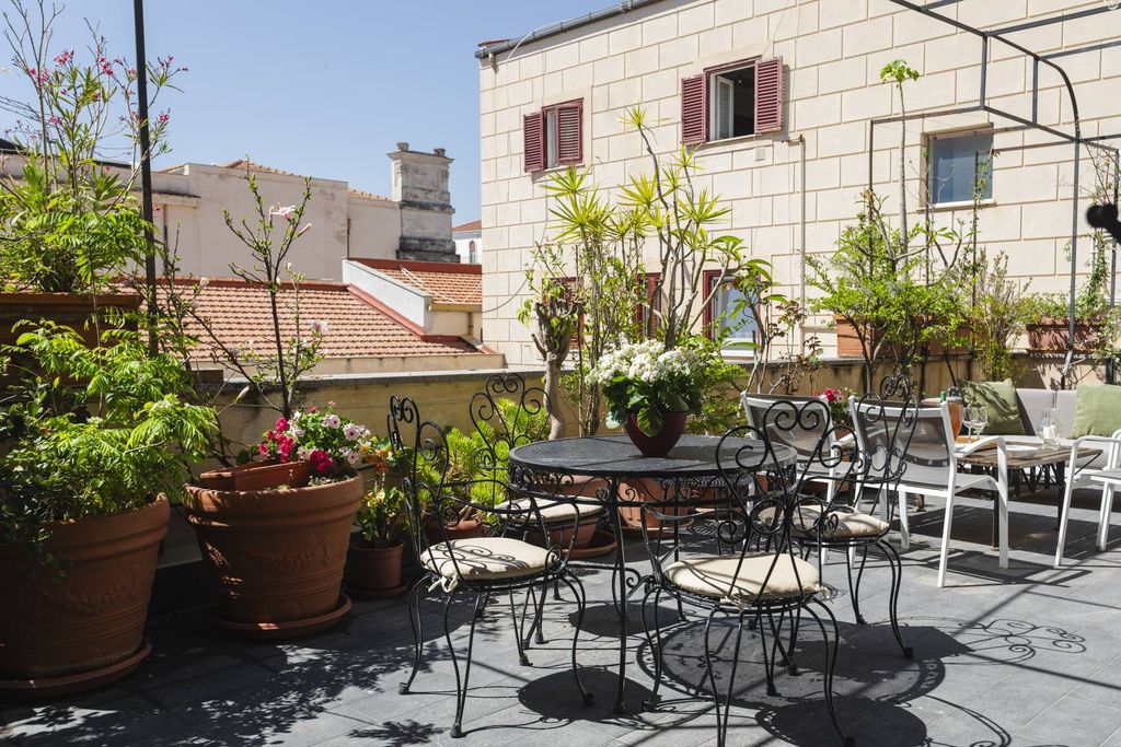 7 room luxury Flat for sale in Palermo, Italy