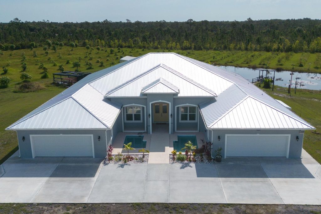 Luxury 5 bedroom Detached House for sale in Malabar, United States