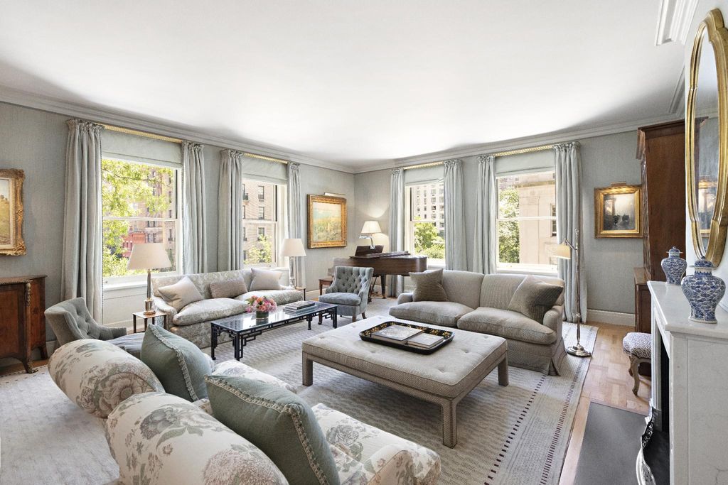 15 room luxury House for sale in New York