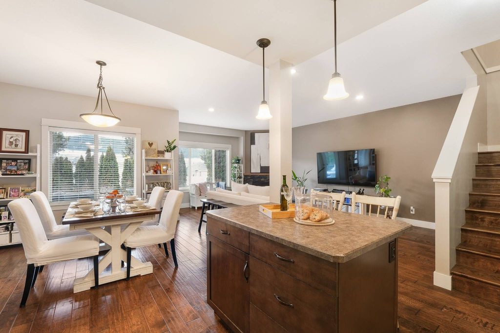 Luxury Duplex for sale in Vernon, Canada