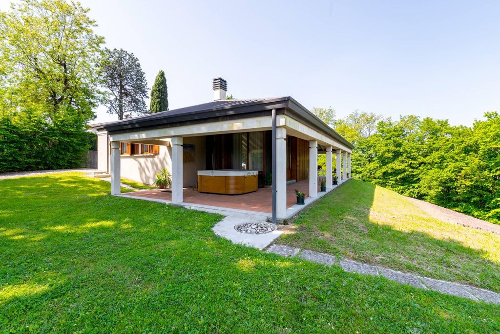 Esclusiva villa in vendita Nervesa della Battaglia, Italia