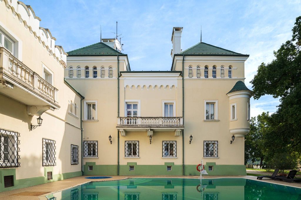 Château · Castle in Acsaújlak