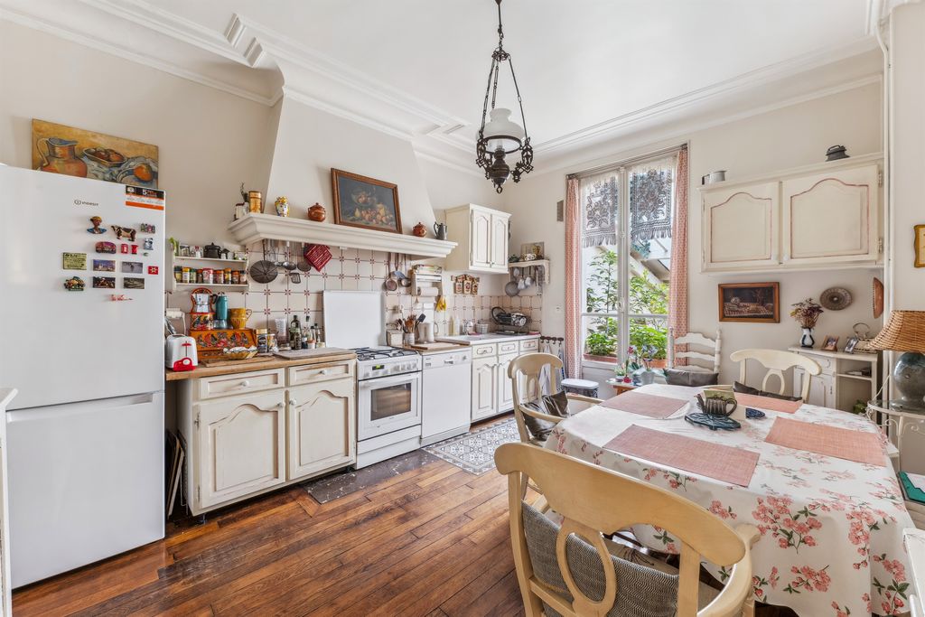 Luxury 14 room Detached House for sale in Monceau, Courcelles, Ternes