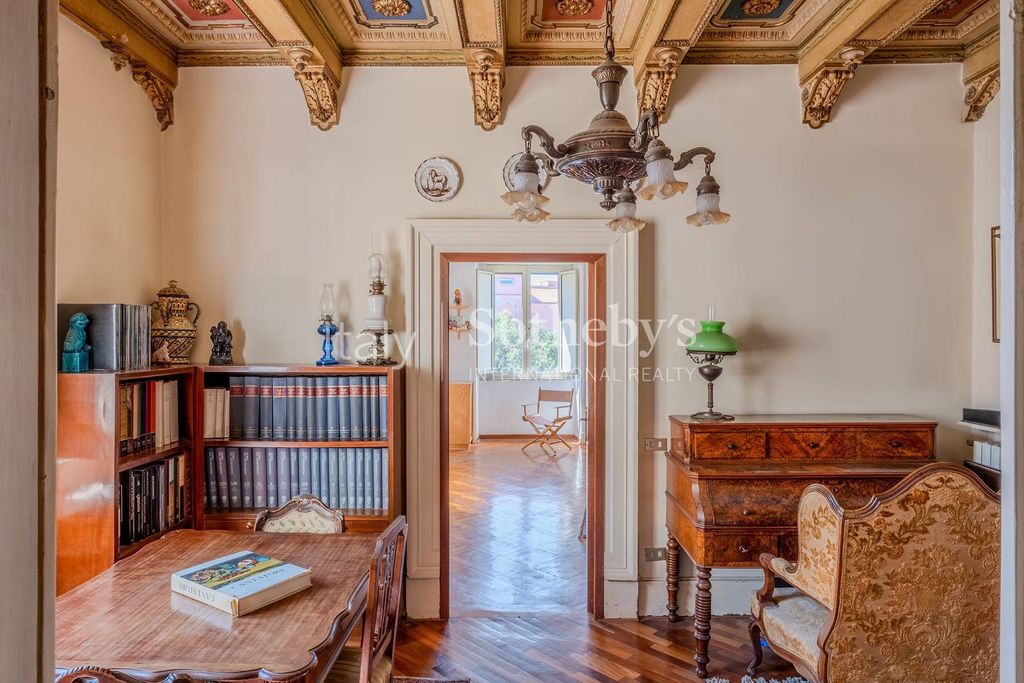 9 room luxury Flat for sale in Naples, Italy - Vista 4