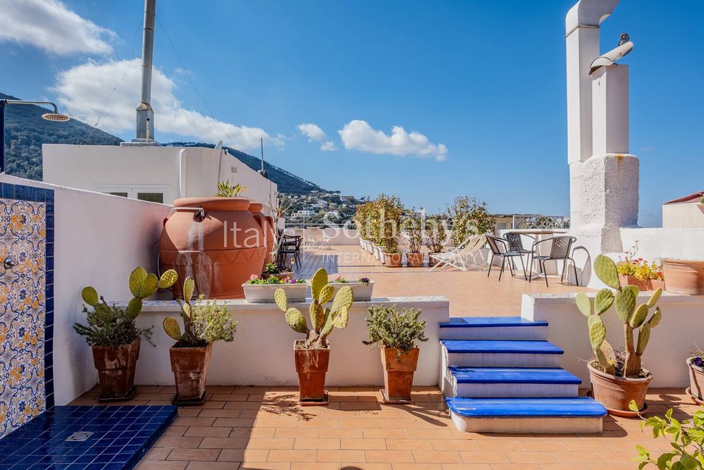 4 room luxury Apartment for sale in Ischia, Italy - Ansicht 5