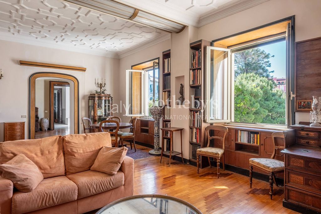 9 room luxury Flat for sale in Naples, Italy - Vista 5