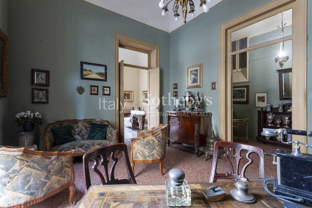 Apartment in Palermo, VIII Circoscrizione - More