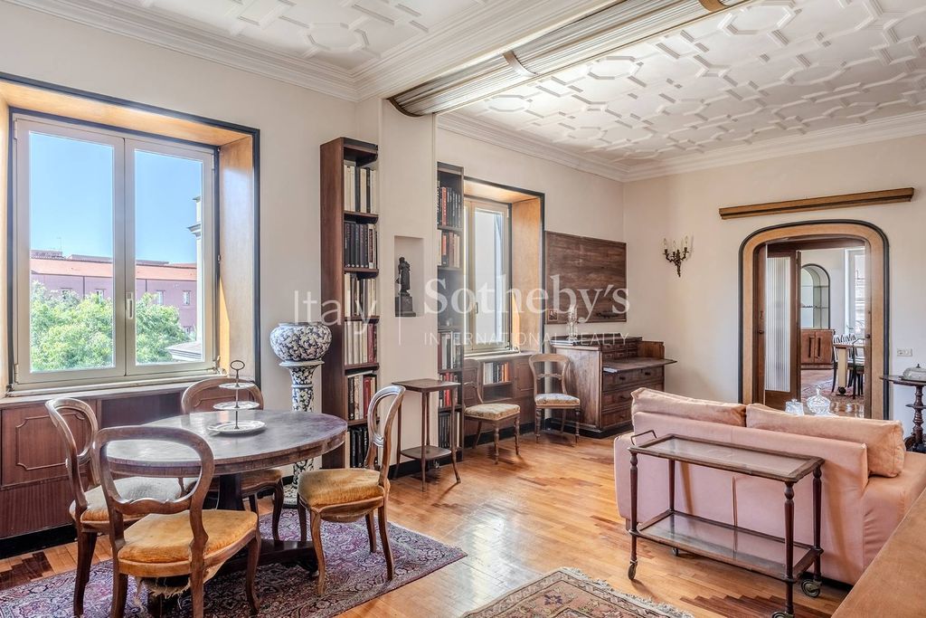 9 room luxury Flat for sale in Naples, Italy - Vista 6