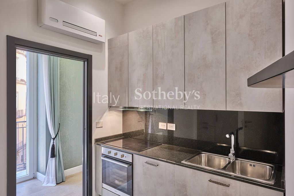 4 room luxury Apartment for sale in Naples, Campania - Vista 6