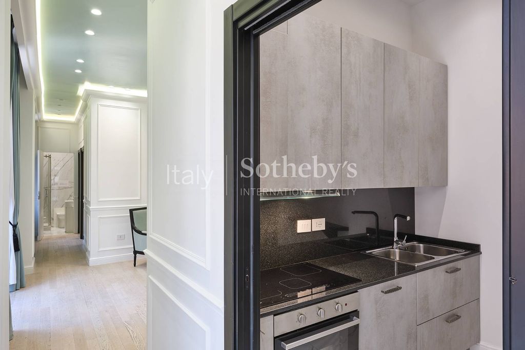 4 room luxury Apartment for sale in Naples, Campania - Altro