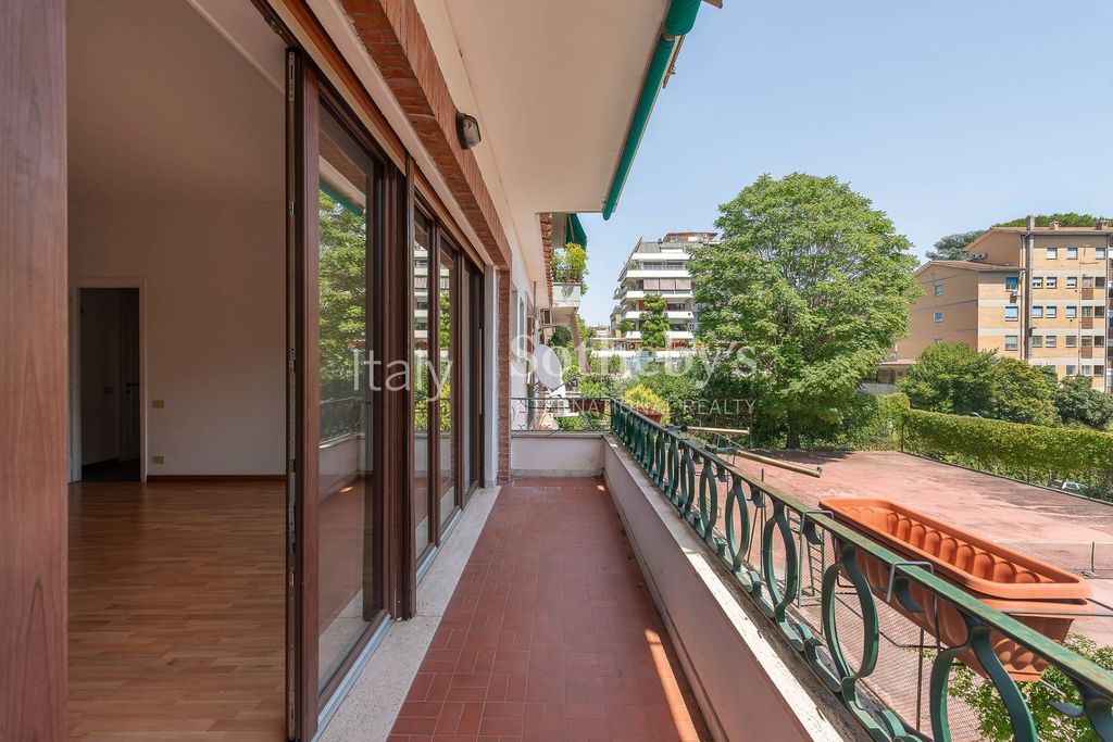 2 bedroom luxury Apartment for sale in Rome, Latium - Mehr