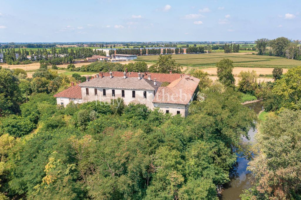 Château · Castle in Landriano