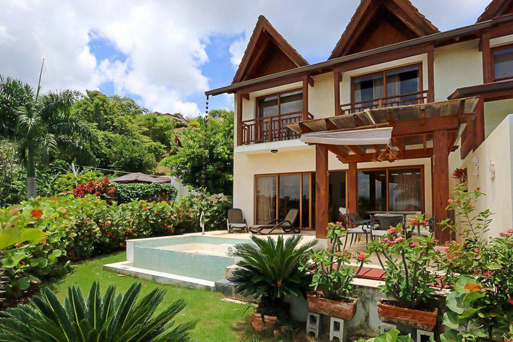 4 room luxury House for sale in Puerto Bahia, Samana, La Bahía, Dajabón