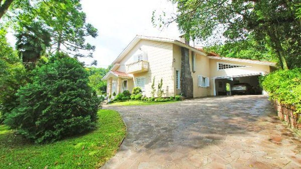 Casa de luxo de 348 m² à venda Porto Alegre, Rio Grande do Sul