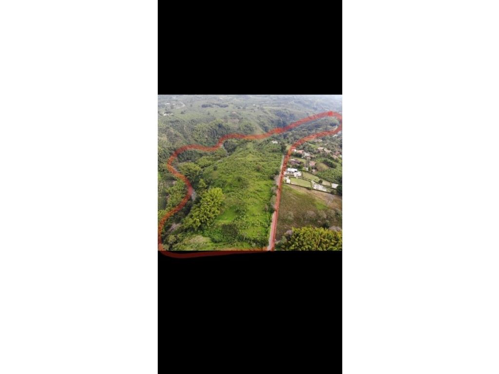 Exclusive farmhouse for sale in Armenia, Quindío Department 129457583