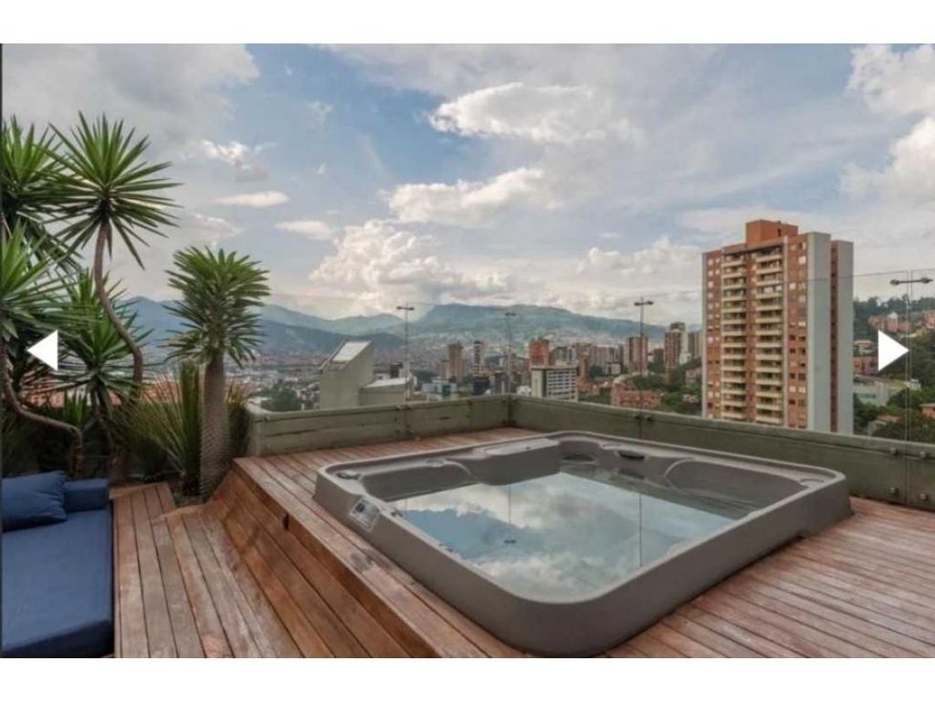 Atico de alto standing de 180 m2 en venta Medellín, Colombia