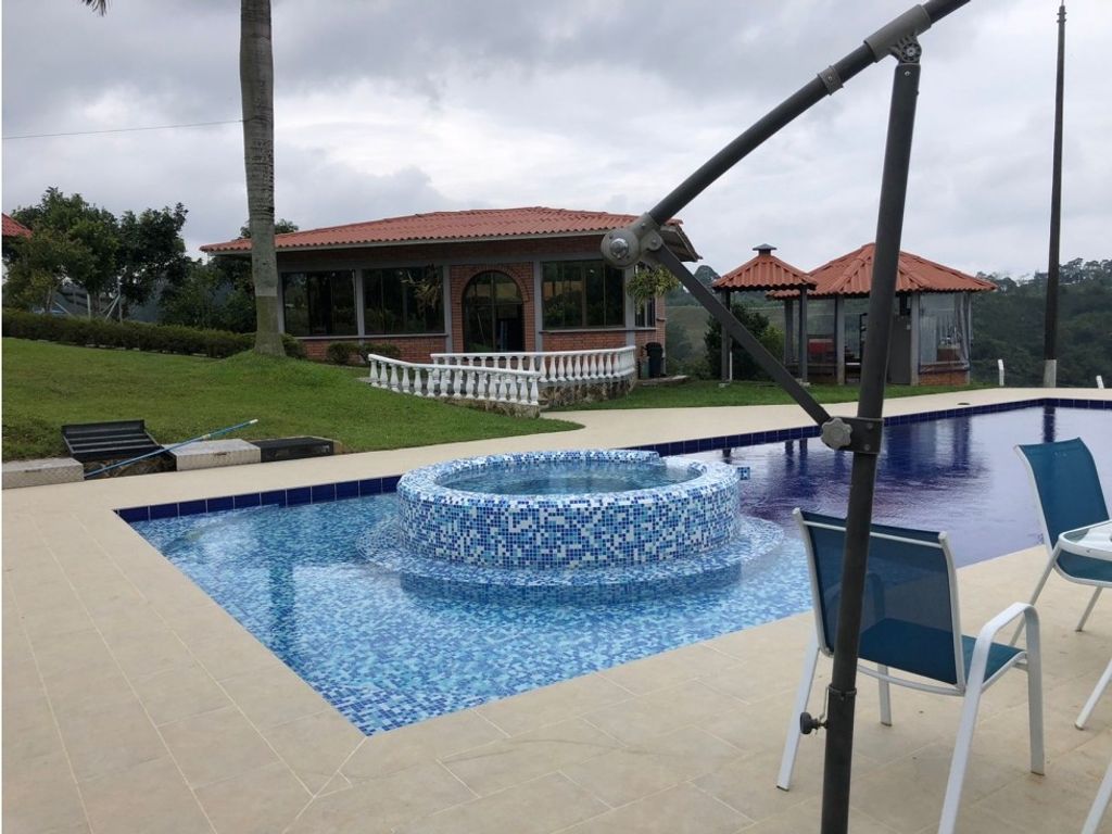 9 bedroom exclusive farmhouse for sale in Pereira, Colombia 128606914