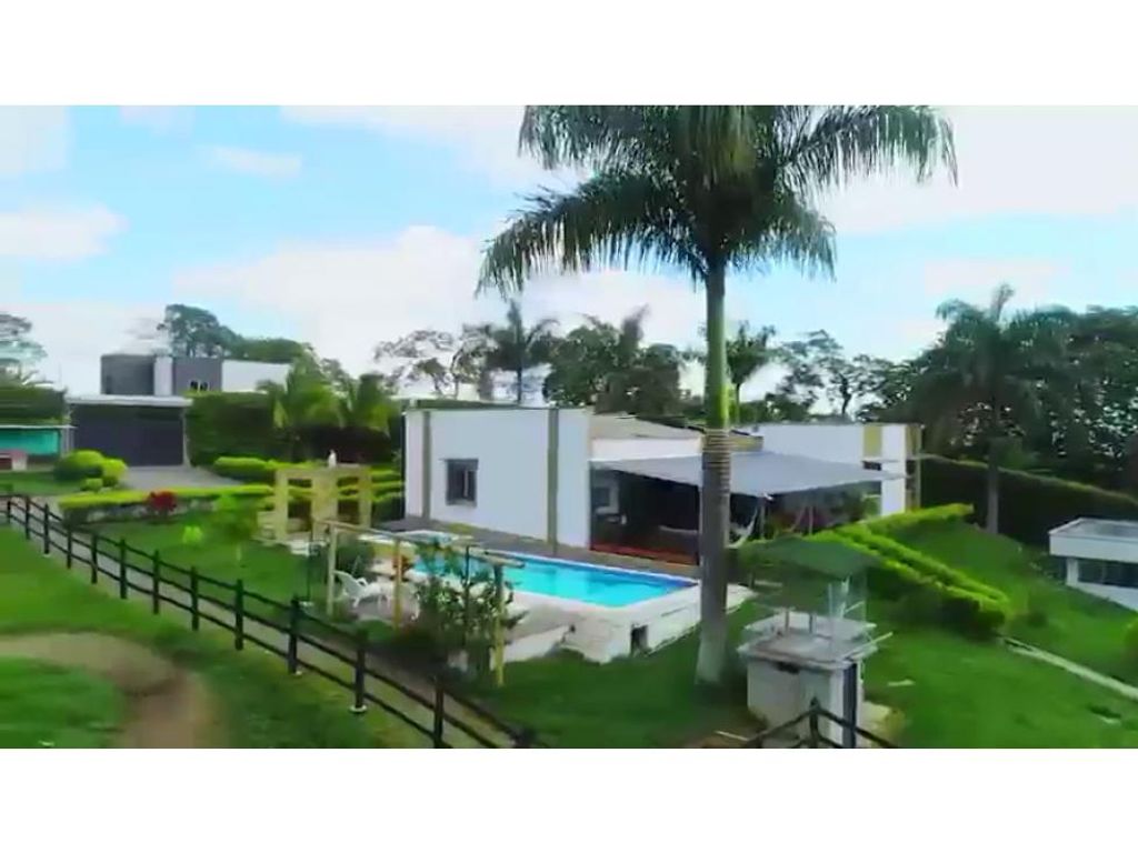 4 bedroom exclusive country house for sale in Armenia, Departamento del