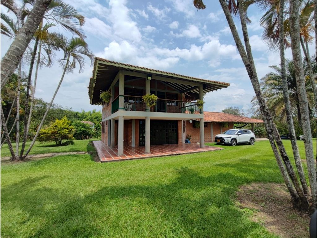 5 bedroom exclusive country house for sale in Manizales, Departamento