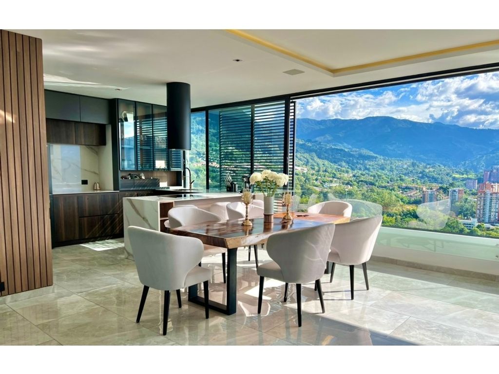 Stunning Luxury Penthouse Condos In Columbia image