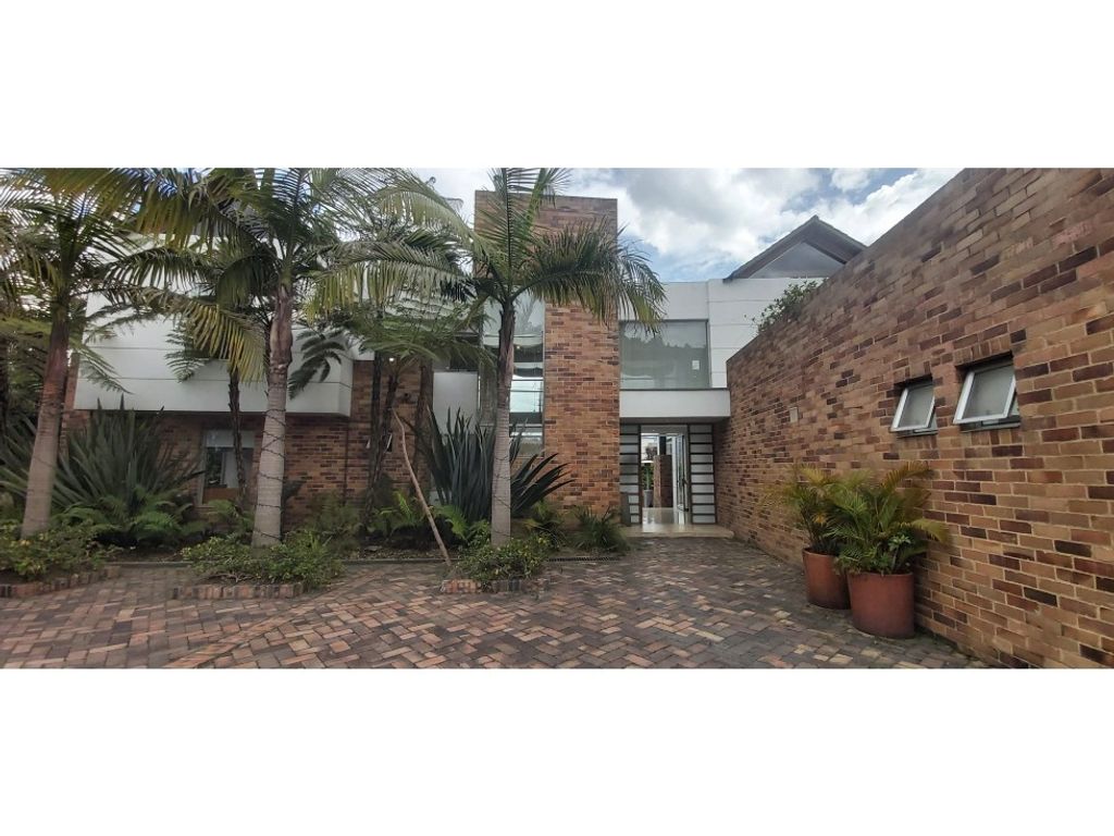 4 bedroom luxury House for sale in Bogotá, Colombia 127970809