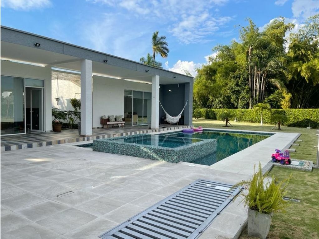 4 bedroom luxury House for sale in Armenia, Departamento del Quindío