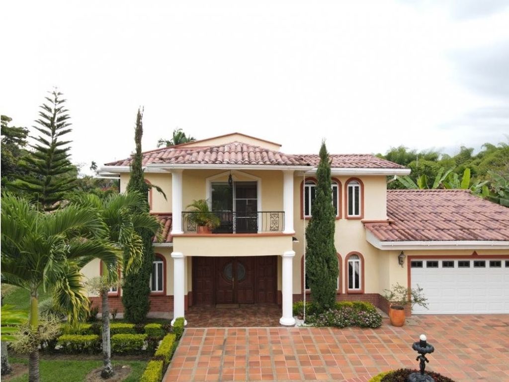 Exclusive country house for sale in Armenia, Departamento del Quindío