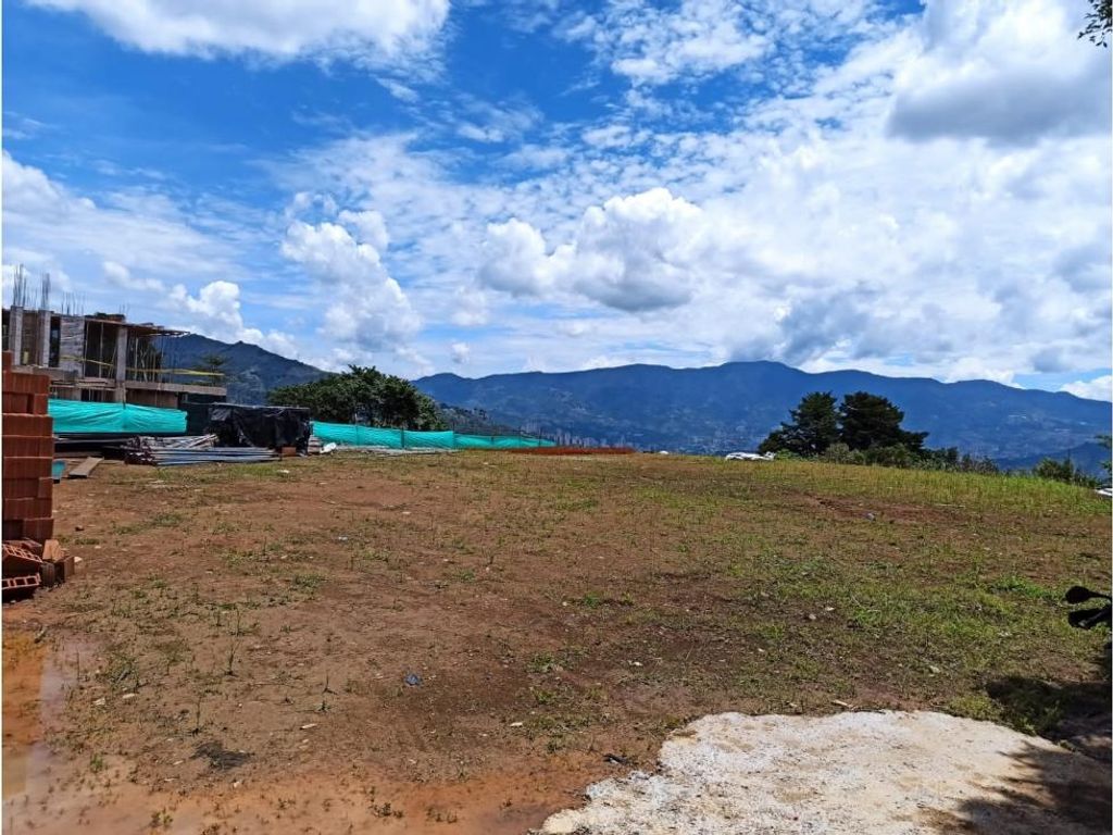 Terreno / Solar de 2033 m2 - Envigado, Departamento de Antioquia