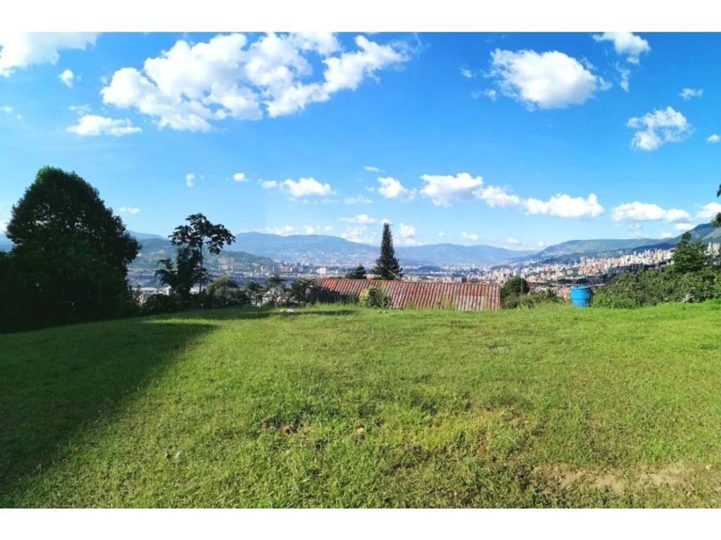 Terreno / Solar de 8502 m2 - Envigado, Colombia