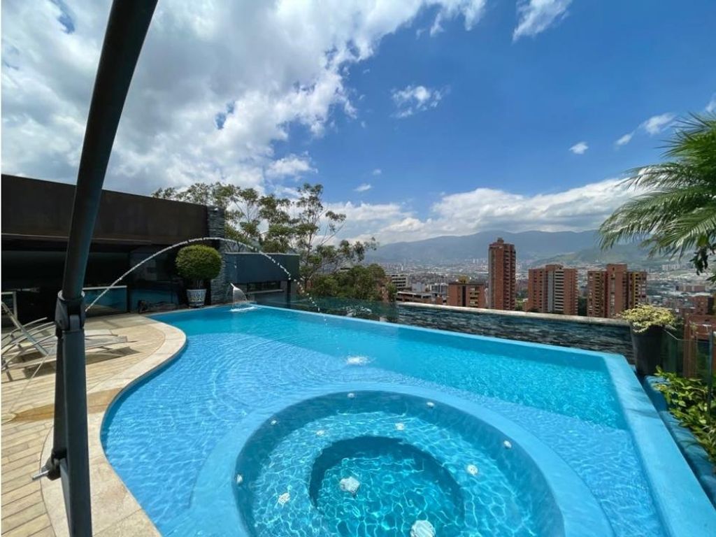 Luxury penthouse for sale in Medellín, Colombia 129453839