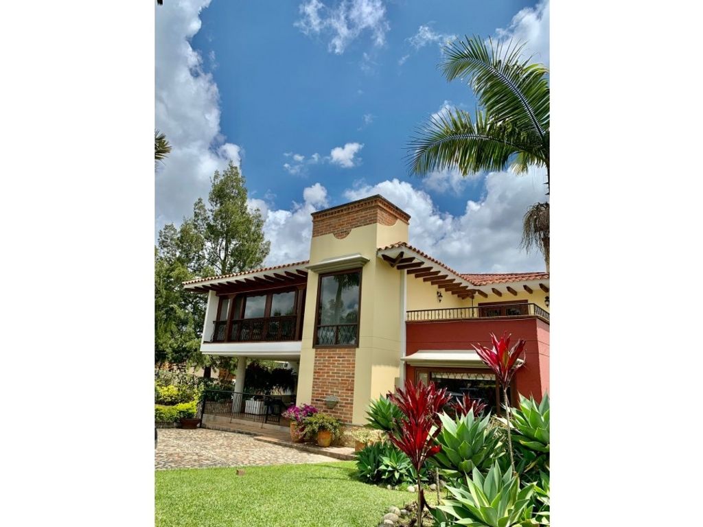 5 bedroom exclusive country house for sale in Rionegro, Colombia