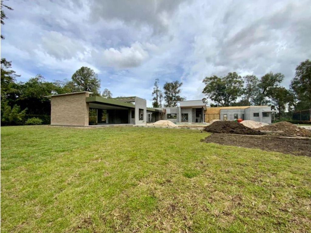 5 bedroom exclusive country house for sale in Rionegro, Colombia