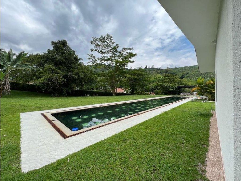 4 bedroom exclusive country house for sale in Manizales, Departamento