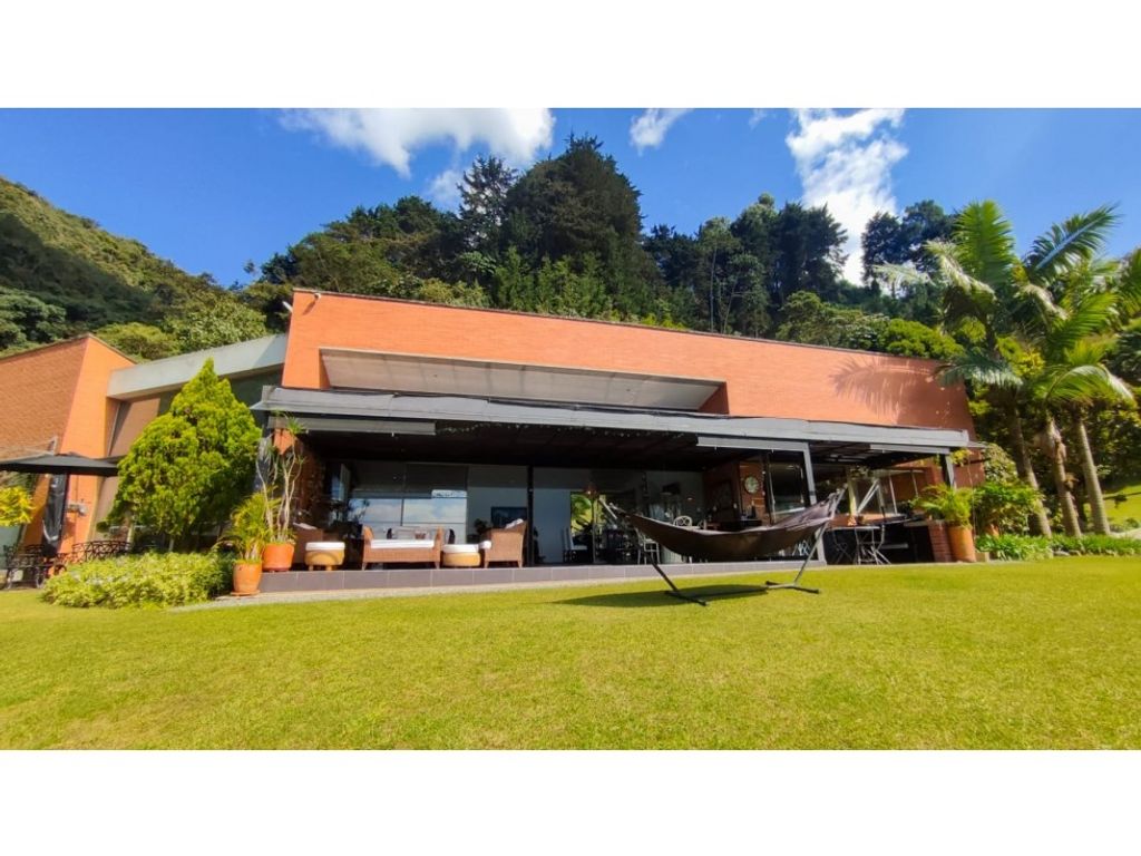 3-bedroom-luxury-house-for-sale-in-medell-n-departamento-de-antioquia