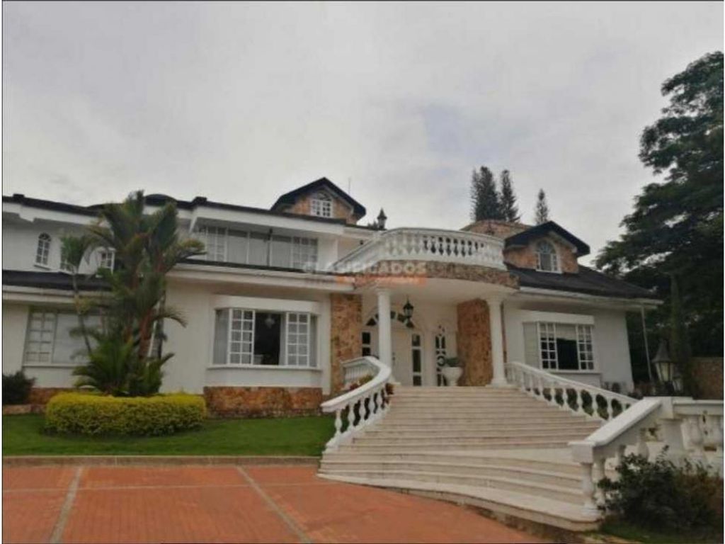 8 bedroom luxury House for sale in Santiago de Cali, Departamento del