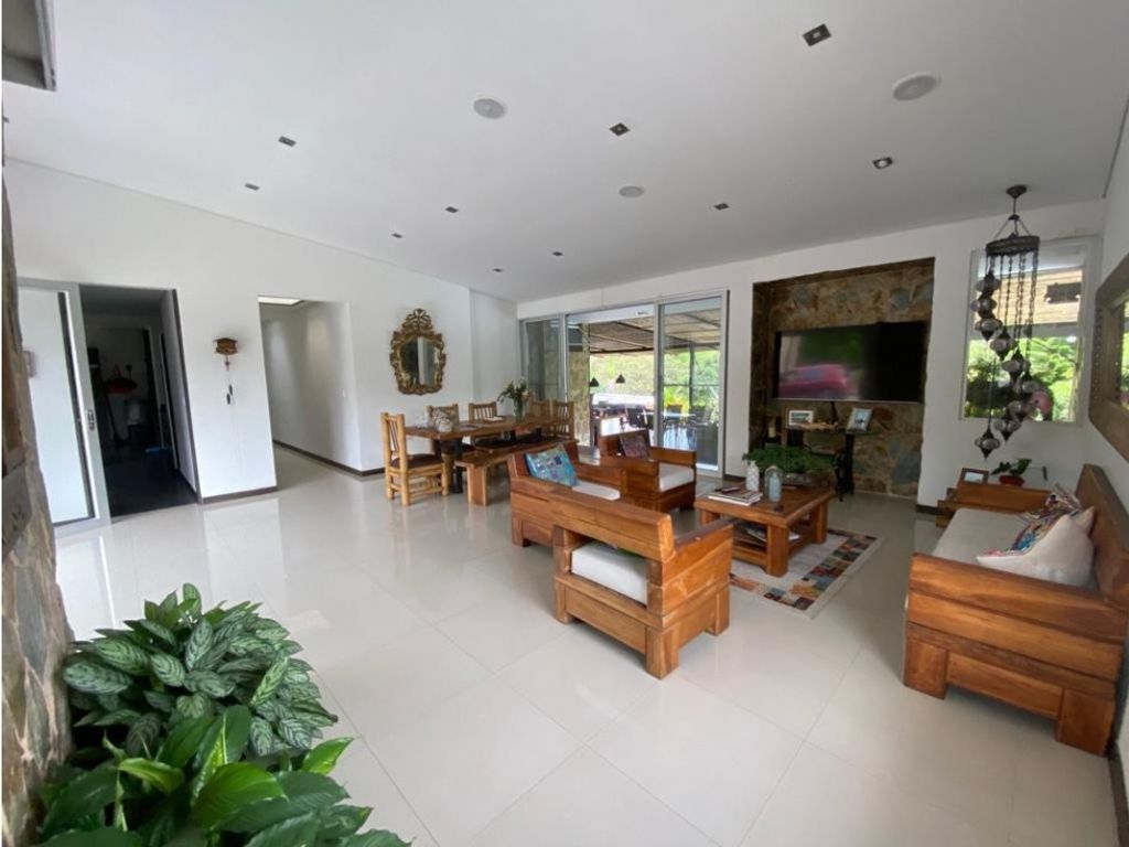 7 bedroom exclusive country house for sale in Armenia, Quindío
