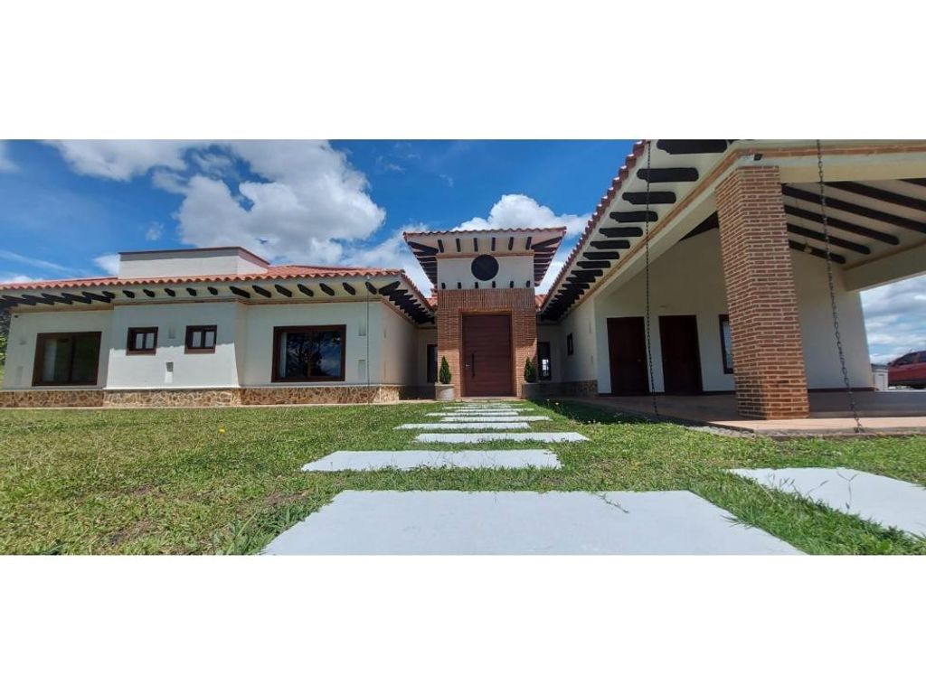 4 bedroom exclusive farmhouse for sale in Rionegro, Departamento de