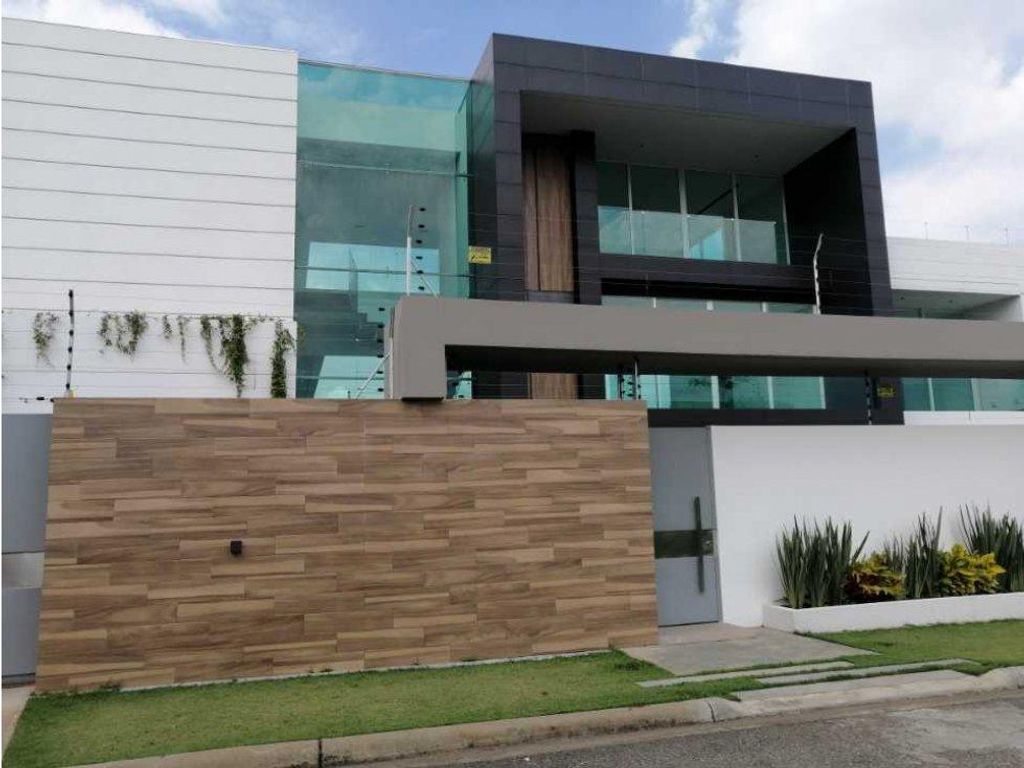 Luxury House for sale in Santiago de Cali, Colombia 127970446
