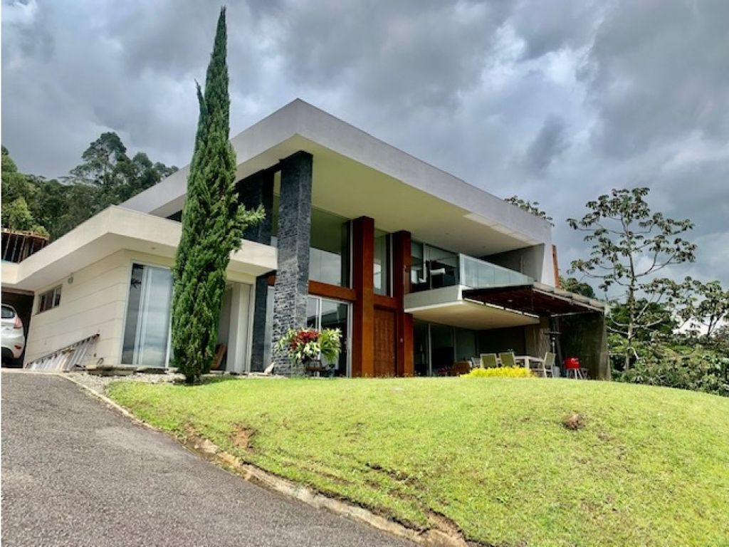 3 bedroom exclusive country house for sale in Medellín, Colombia