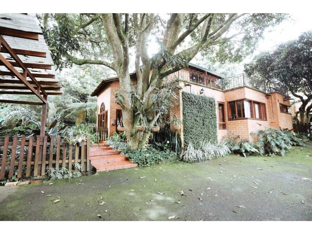 Luxury House for sale in Envigado, Colombia 127969237