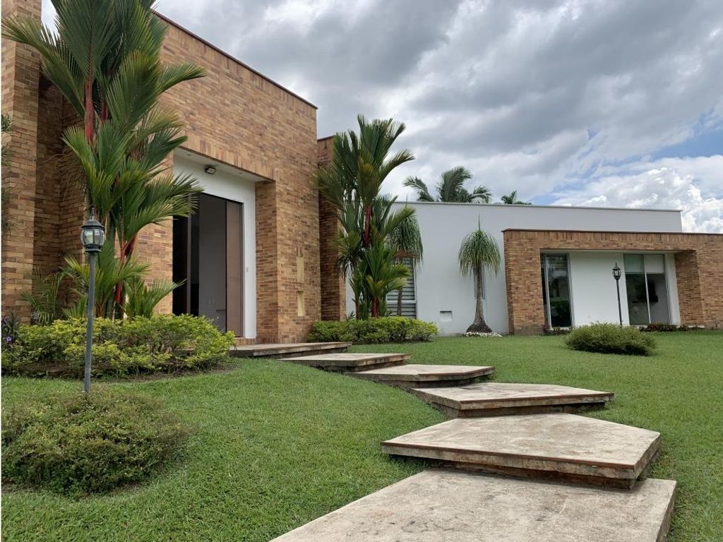 4 bedroom exclusive country house for sale in Armenia, Colombia