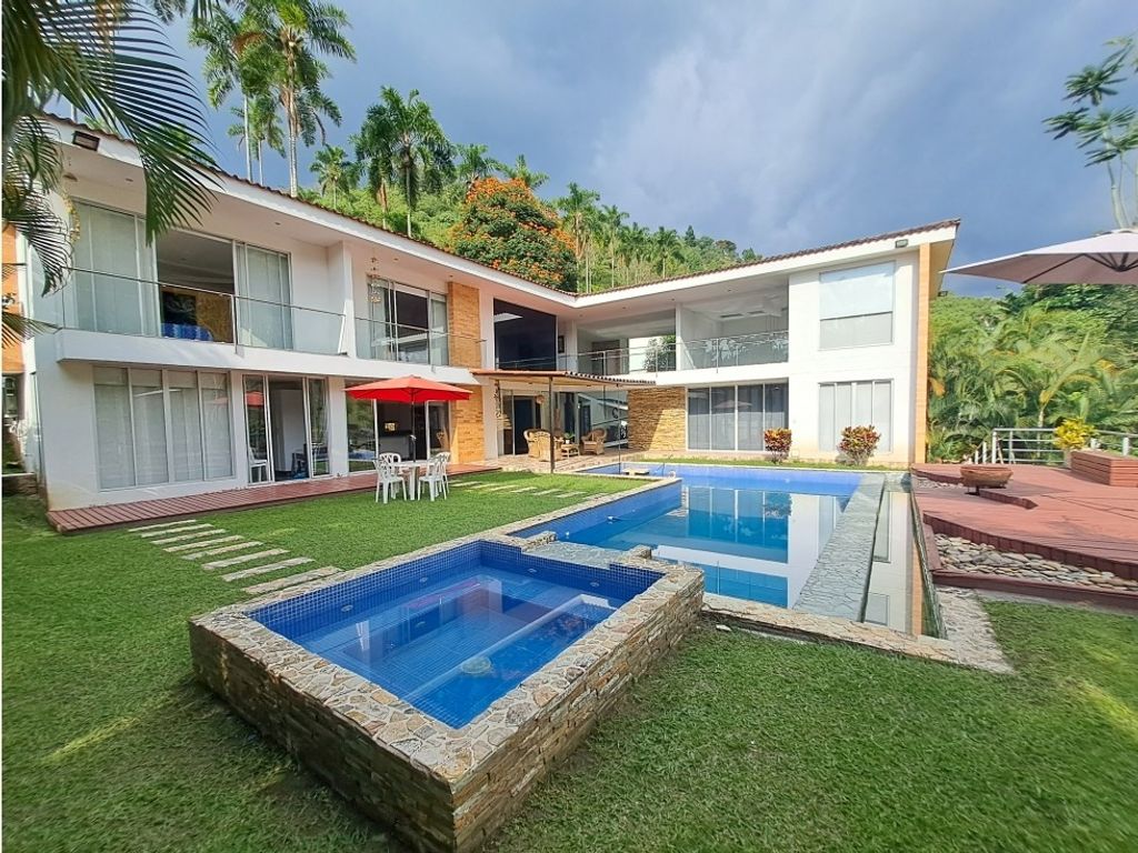 Exclusive country house for sale in Manizales, Colombia - 129105508