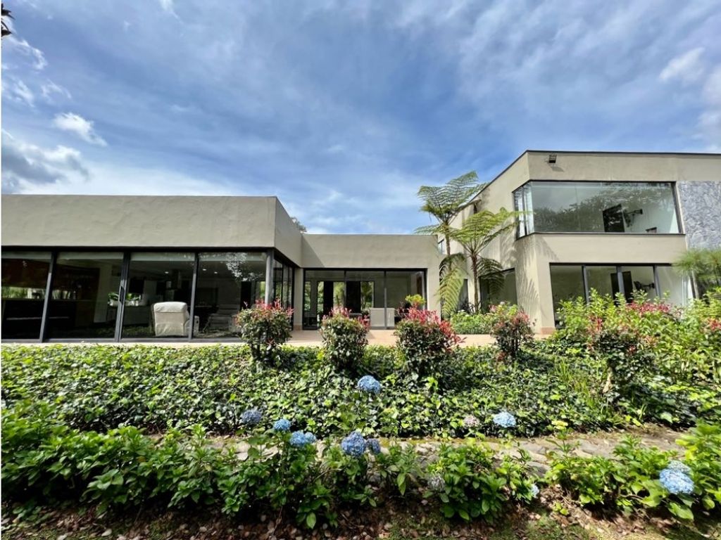 Exclusive country house for sale in Envigado, Departamento de Antioquia