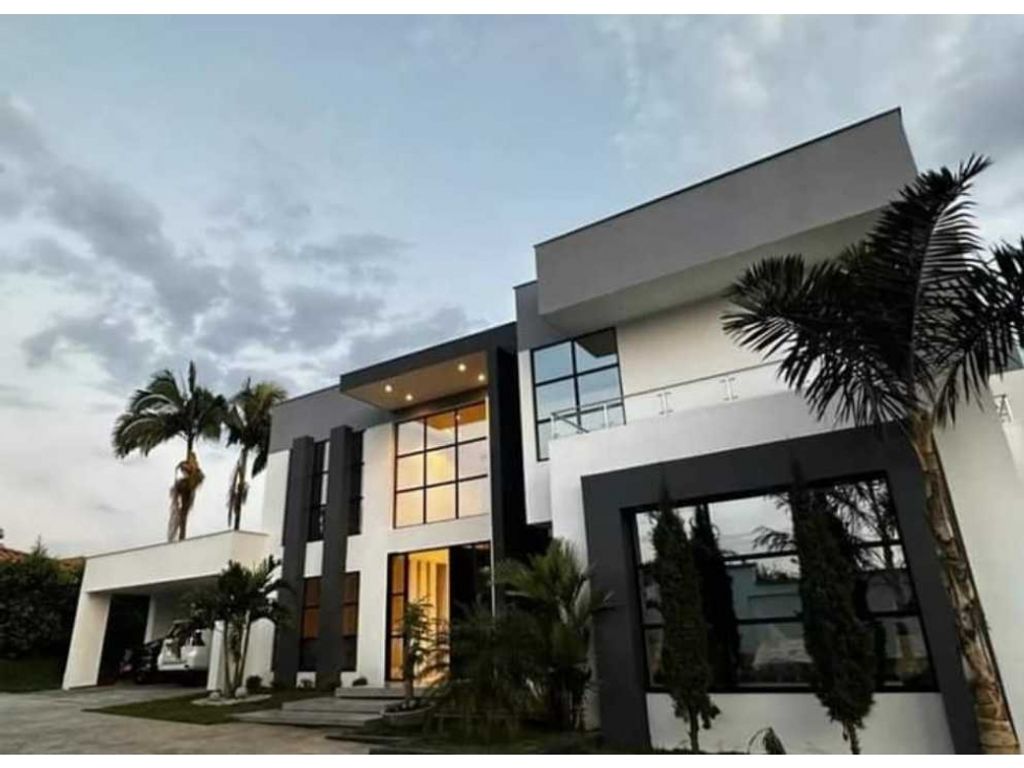 Exclusive country house for sale in Pereira, Departamento de Risaralda 129102600