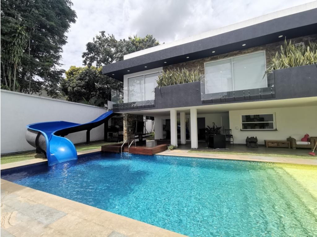 Exclusive country house for sale in Santiago de Cali, Colombia